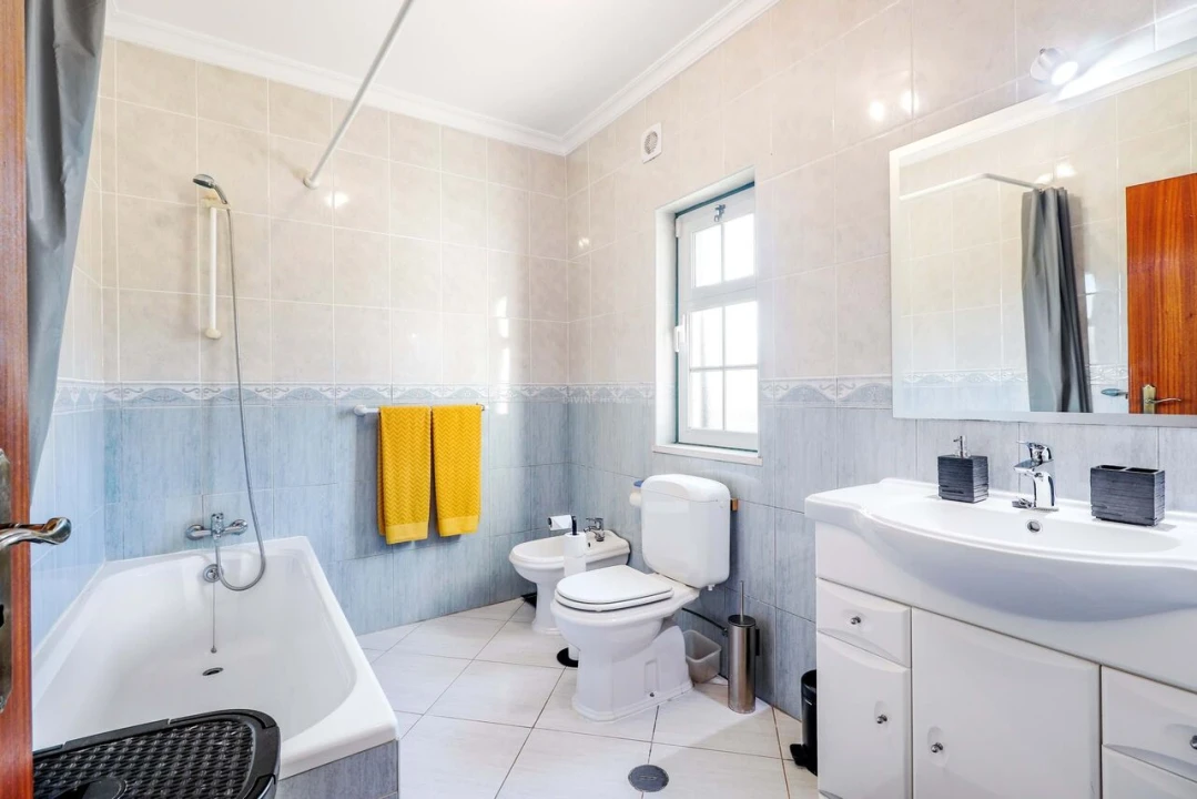 Moradia T3 para Venda em Santa Catarina da Fonte do Bispo Foto 12