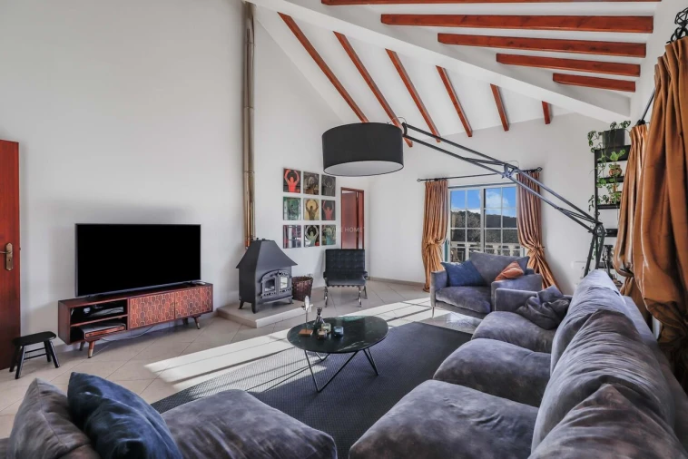 Moradia T3 para Venda em Santa Catarina da Fonte do Bispo Foto 4