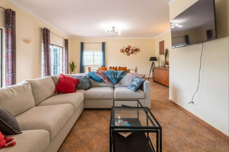 Moradia T4 para Venda em Porches Foto 6