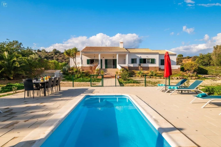 Moradia T4 para Venda em Porches Foto 1