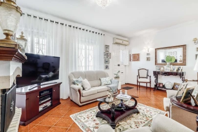 Moradia T3 para Venda em Olhão