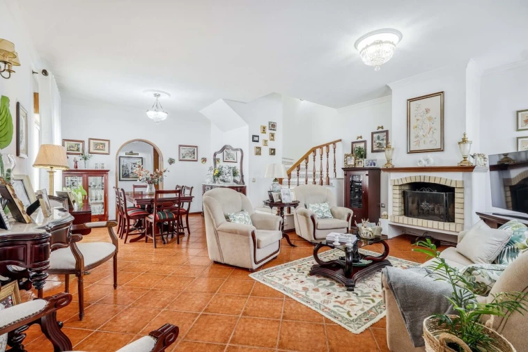 Moradia T3 para Venda em Olhão Foto 2
