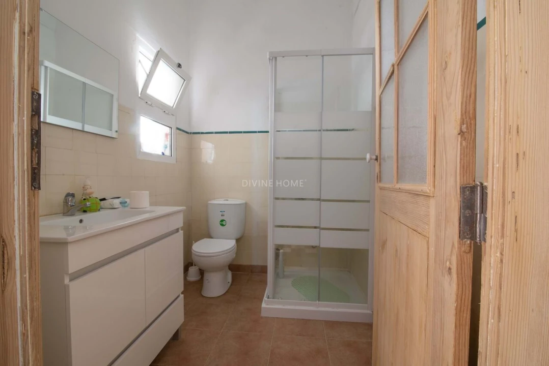 Moradia T6 para Venda em Corte do Pinto Foto 6