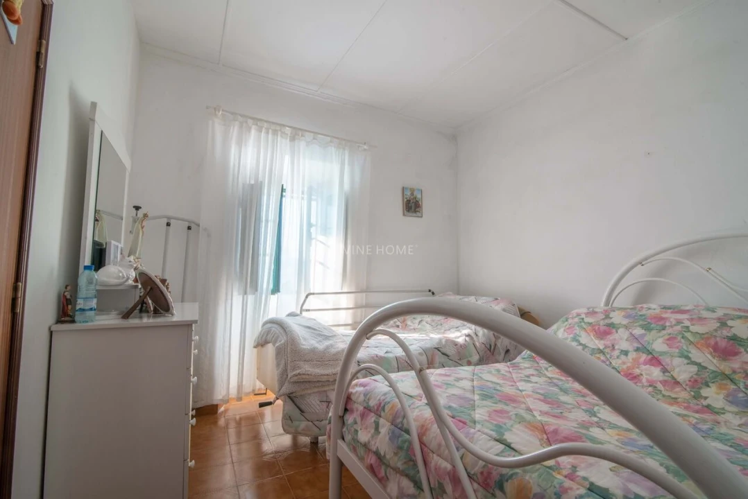 Moradia T6 para Venda em Corte do Pinto Foto 13