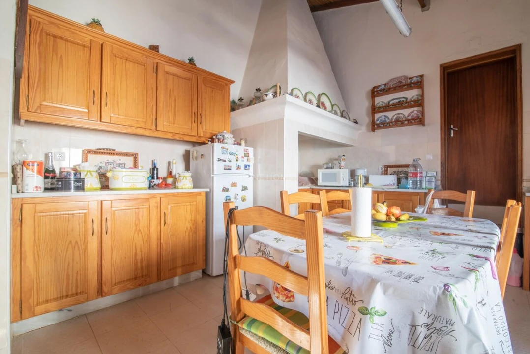 Moradia T6 para Venda em Corte do Pinto Foto 16