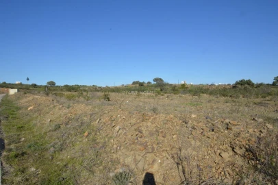 Terreno para Venda em Vila Nova de Cacela