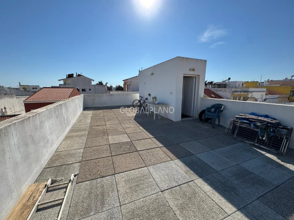 Moradia T4 para Venda em Portimão Foto 15