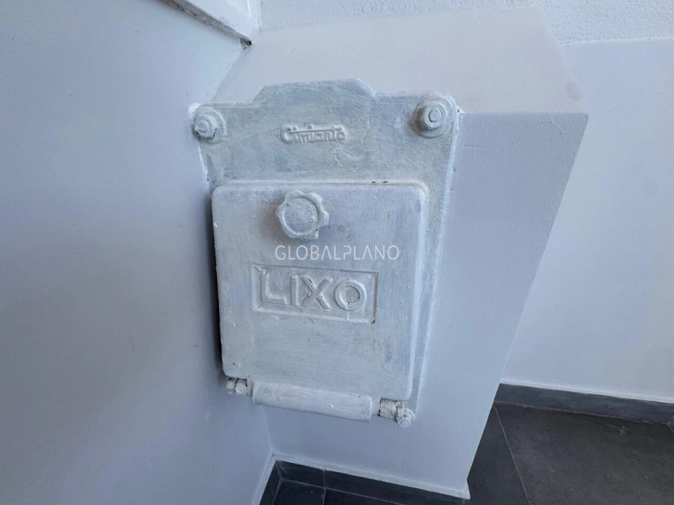 Apartamento T3 para Venda em Portimão Foto 8