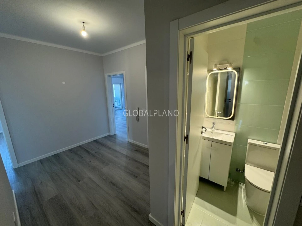 Apartamento T3 para Venda em Portimão Foto 9