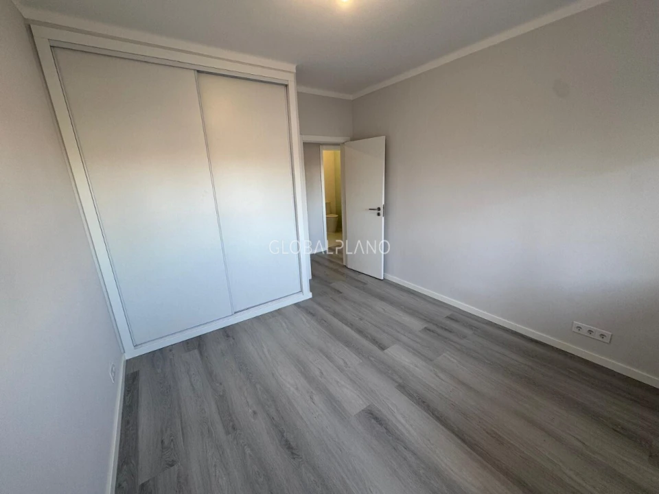 Apartamento T3 para Venda em Portimão Foto 15