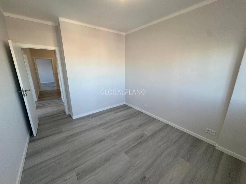 Apartamento T3 para Venda em Portimão Foto 19