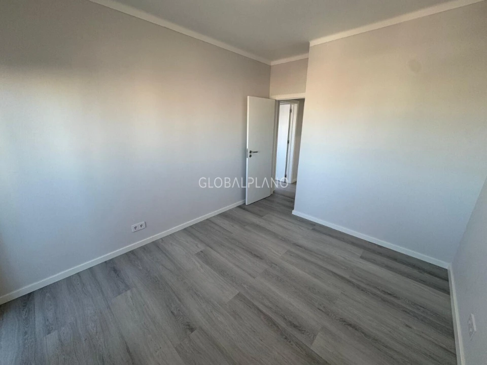 Apartamento T3 para Venda em Portimão Foto 20
