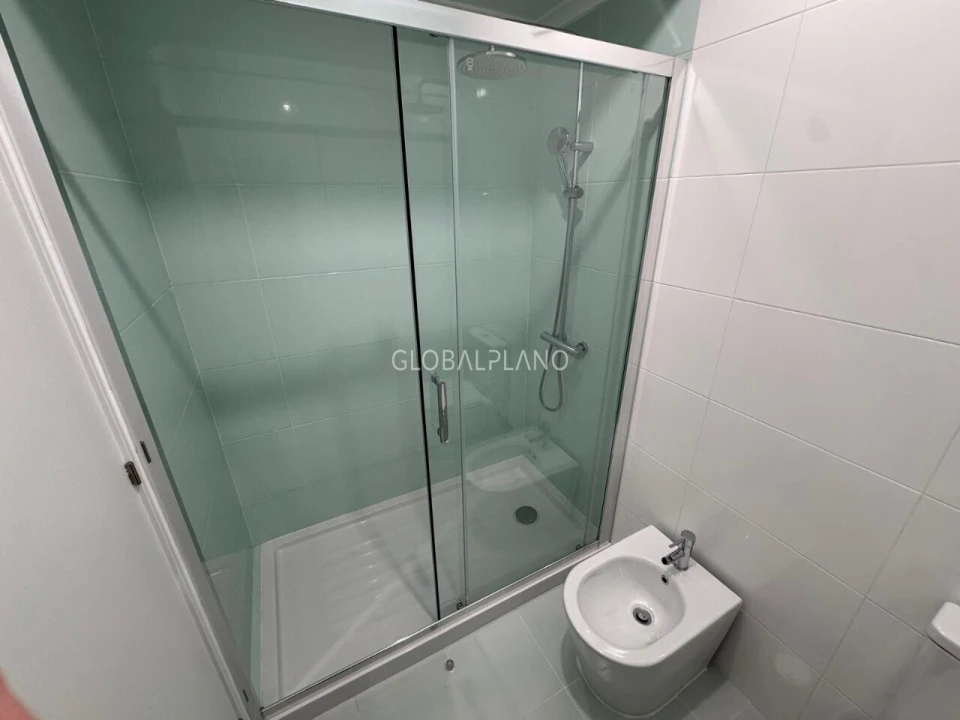 Apartamento T3 para Venda em Portimão Foto 22