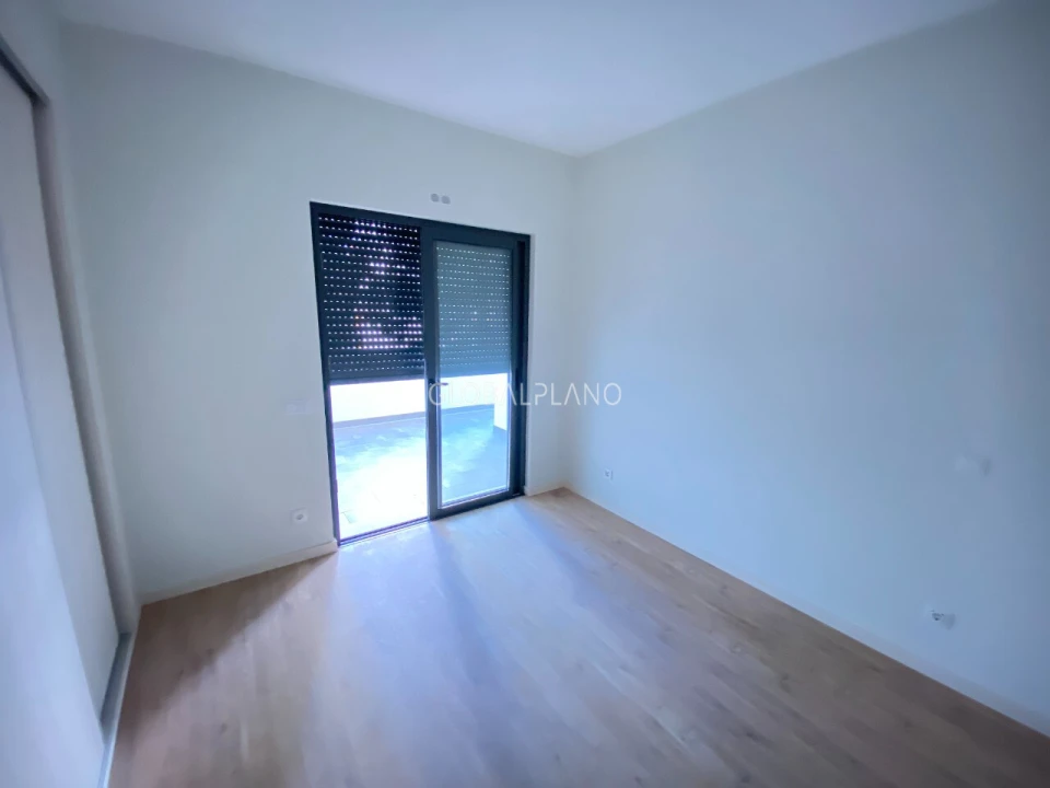 Apartamento T4 para Venda em Portimão Foto 17