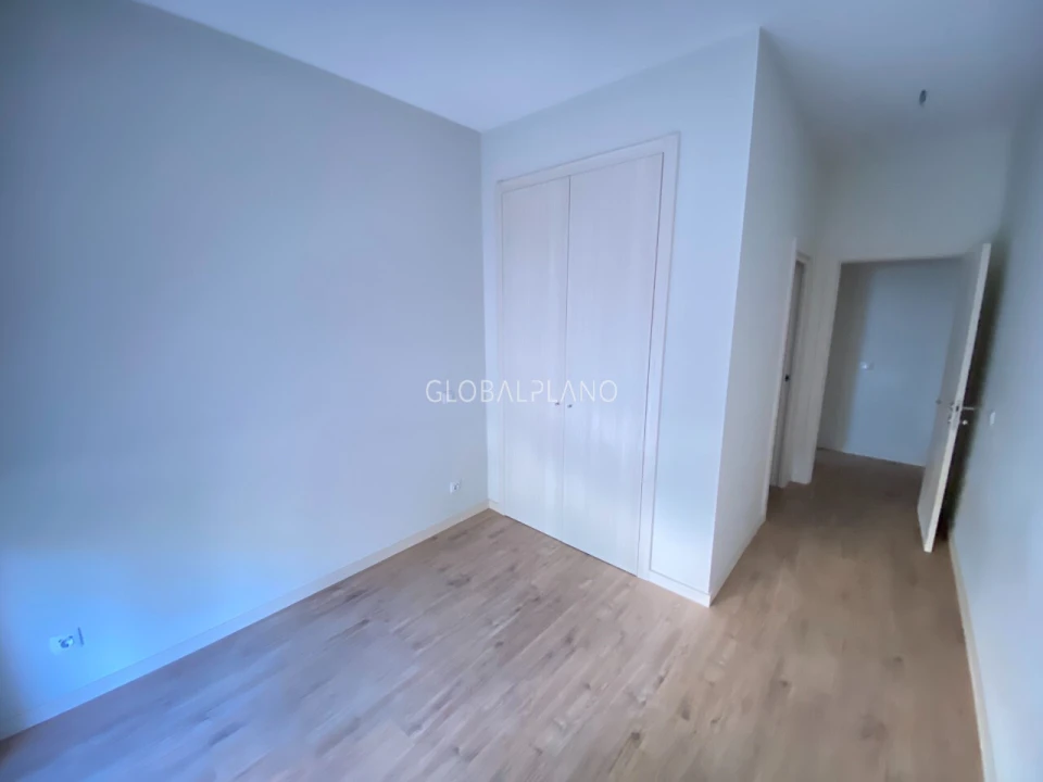 Apartamento T4 para Venda em Portimão Foto 20