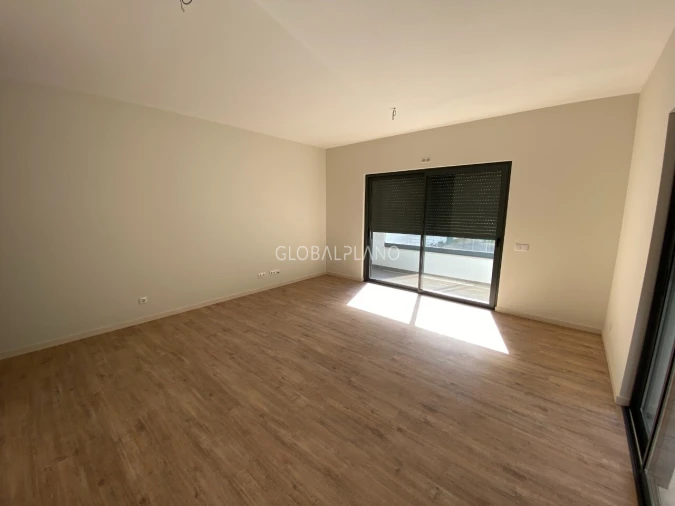 Apartamento T4 para Venda em Portimão Foto 9