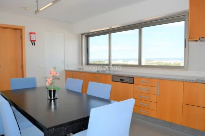 Apartamento T4 para Venda em Portimão
