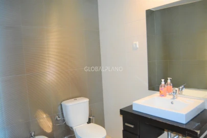 Apartamento T4 para Venda em Portimão
