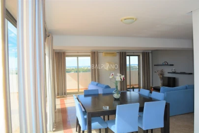 Apartamento T4 para Venda em Portimão