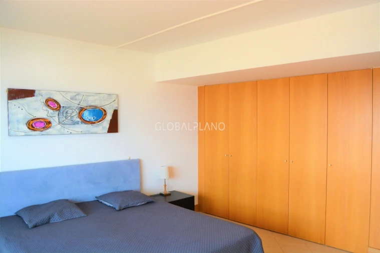 Apartamento T4 para Venda em Portimão Foto 21