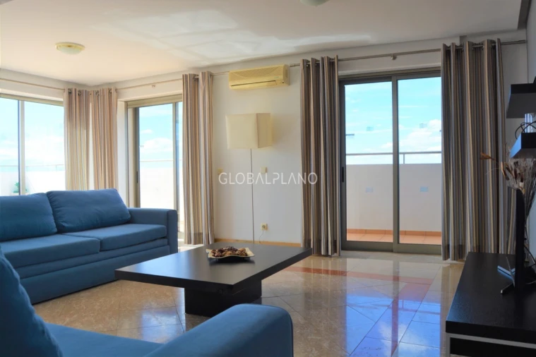 Apartamento T4 para Venda em Portimão Foto 8