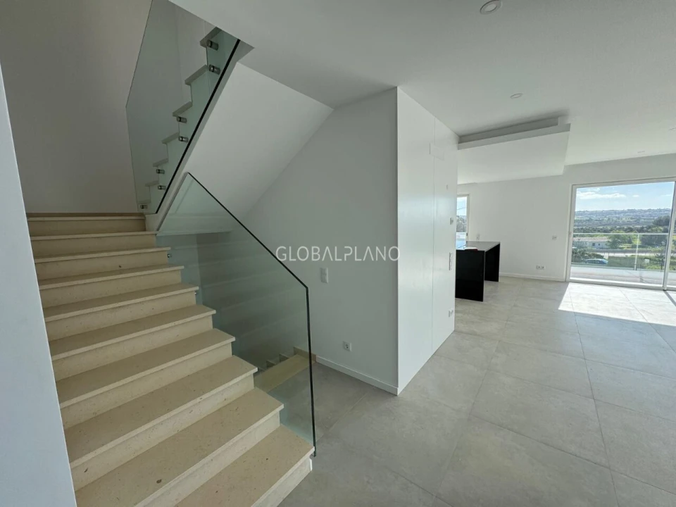 Moradia T4 para Venda em Mexilhoeira Grande Foto 8