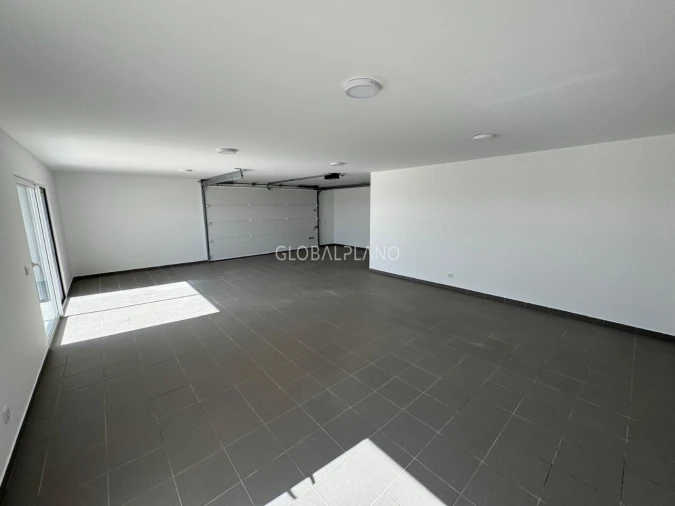 Moradia T4 para Venda em Mexilhoeira Grande Foto 30