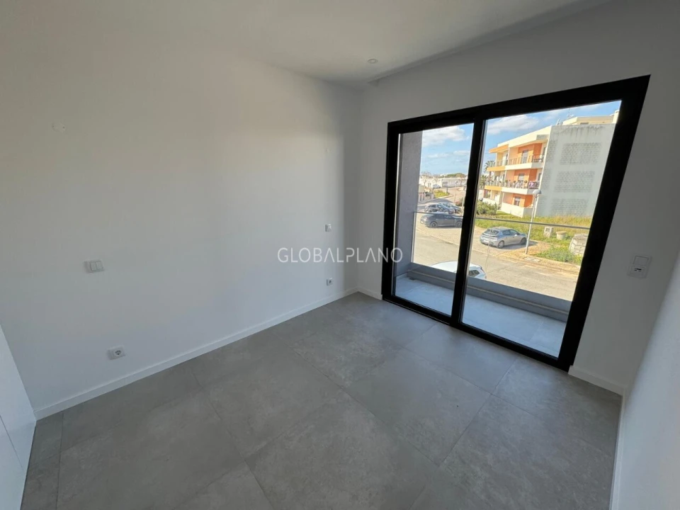 Moradia T4 para Venda em Mexilhoeira Grande Foto 14