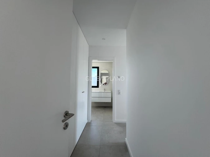 Moradia T4 para Venda em Mexilhoeira Grande Foto 19