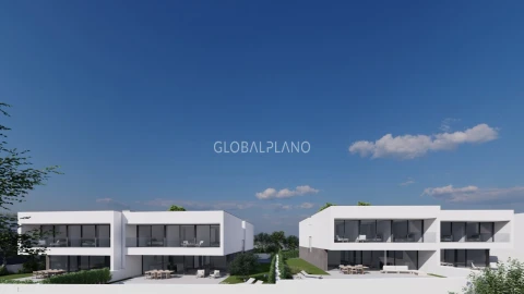 Moradia T4 para Venda em Lagos (São Sebastião e Santa Maria)