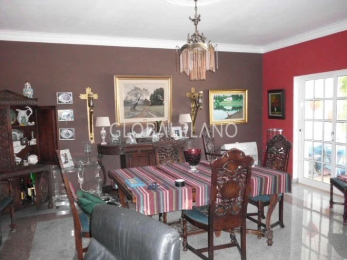 Moradia T4 para Venda em Alvor Foto 2