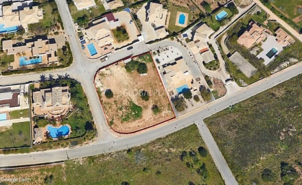 Terreno para Venda em Lagos (São Sebastião e Santa Maria)