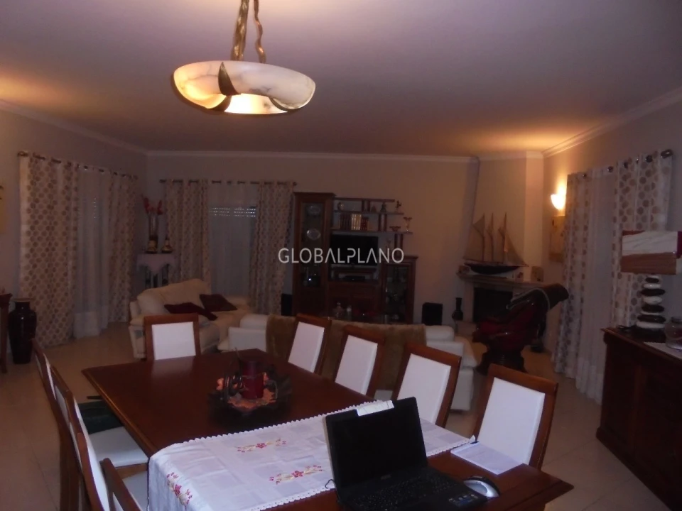 Moradia T4 para Venda em Albufeira e Olhos de Água Foto 6