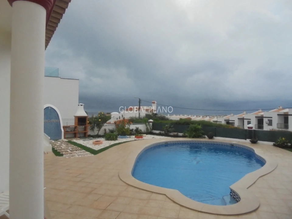 Moradia T4 para Venda em Albufeira e Olhos de Água Foto 17