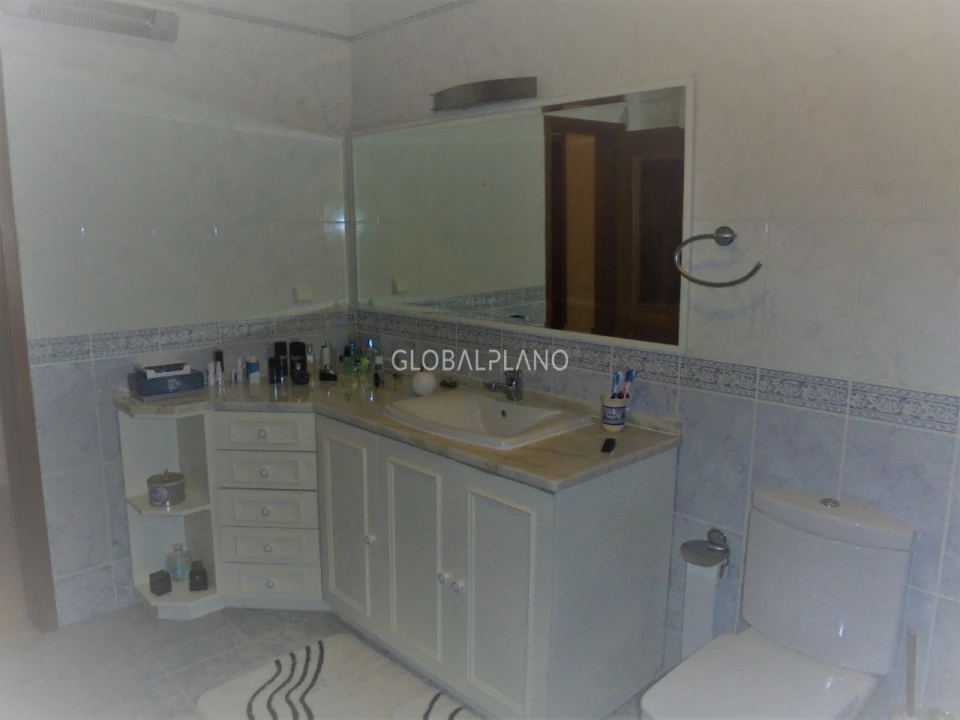 Moradia T4 para Venda em Albufeira e Olhos de Água Foto 14