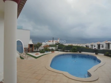 Moradia T4 para Venda em Albufeira e Olhos de Água
