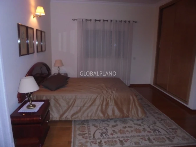 Moradia T4 para Venda em Albufeira e Olhos de Água Foto 10