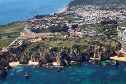 Terreno para Venda em Lagos (São Sebastião e Santa Maria)