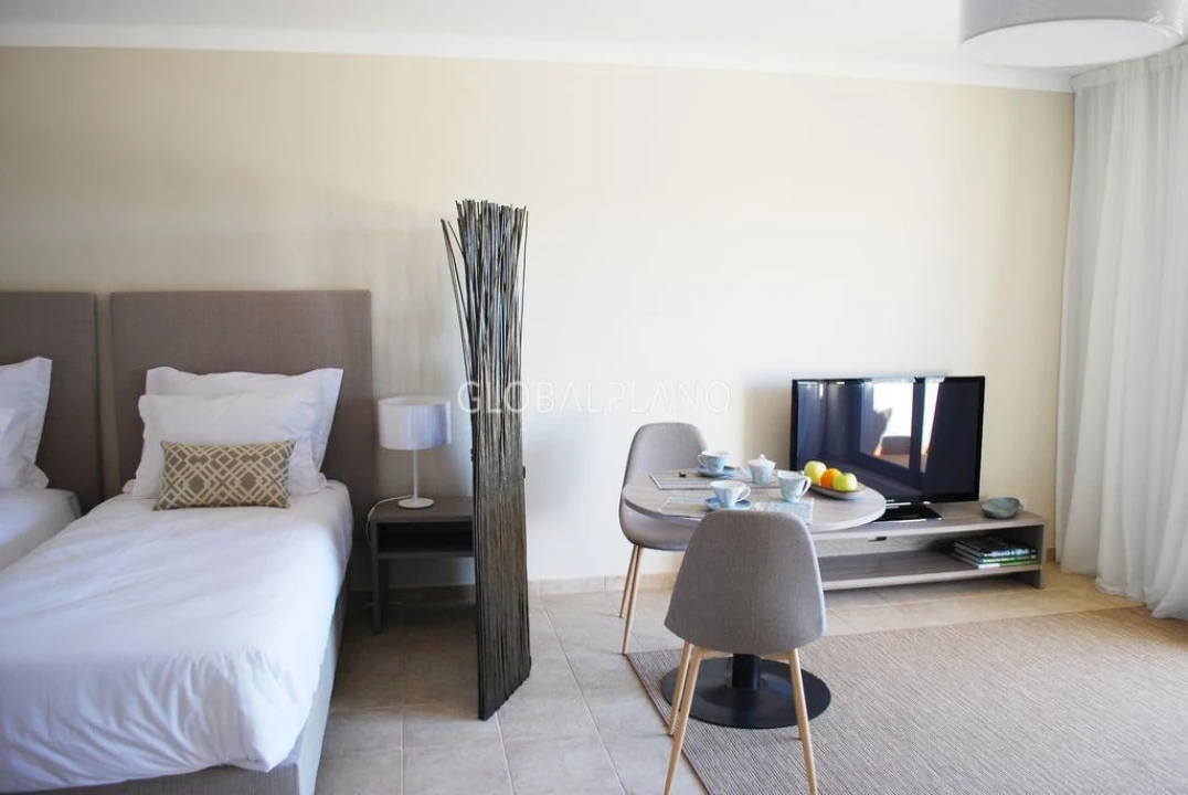 Apartamento T0 para Venda em Lagoa e Carvoeiro Foto 8