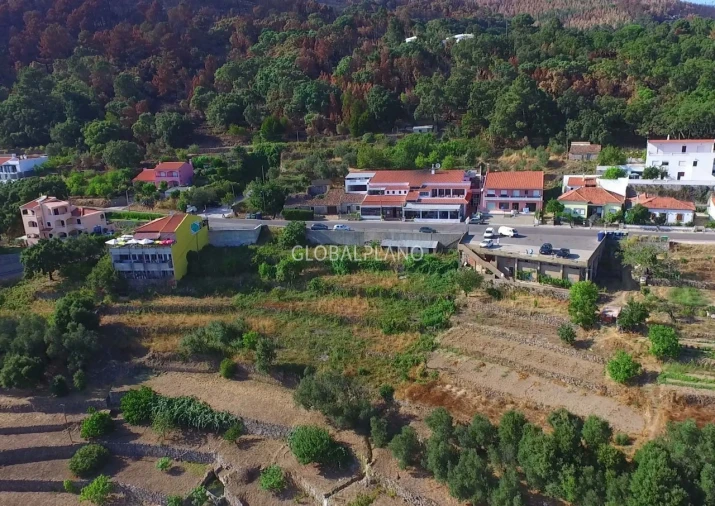 Terreno para Venda em Monchique Foto 2