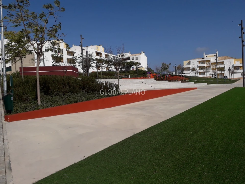 Terreno para Venda em Estômbar e Parchal Foto 6