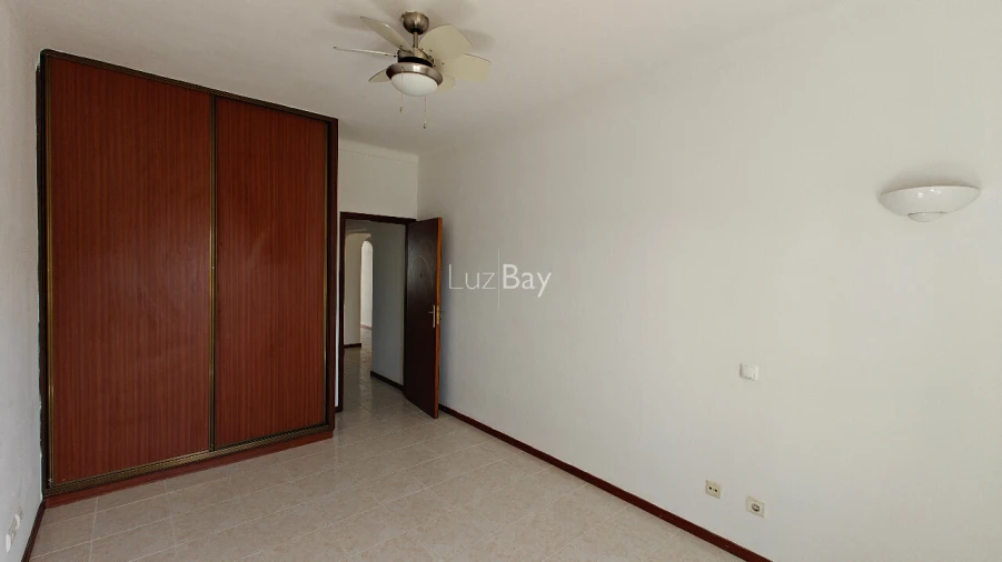 Moradia T2 para Venda em Bensafrim e Barão de São João Foto 9