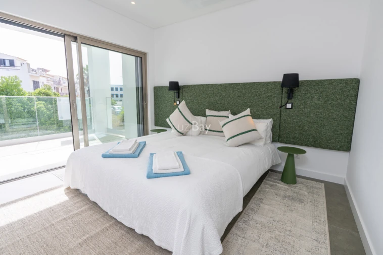 Moradia T4 para Venda em Lagos (São Sebastião e Santa Maria) Foto 39