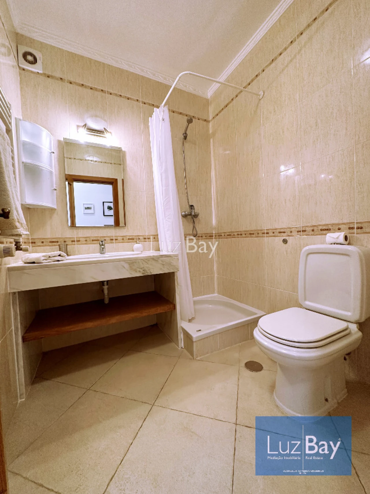 Apartamento T2 para Venda em Budens Foto 10