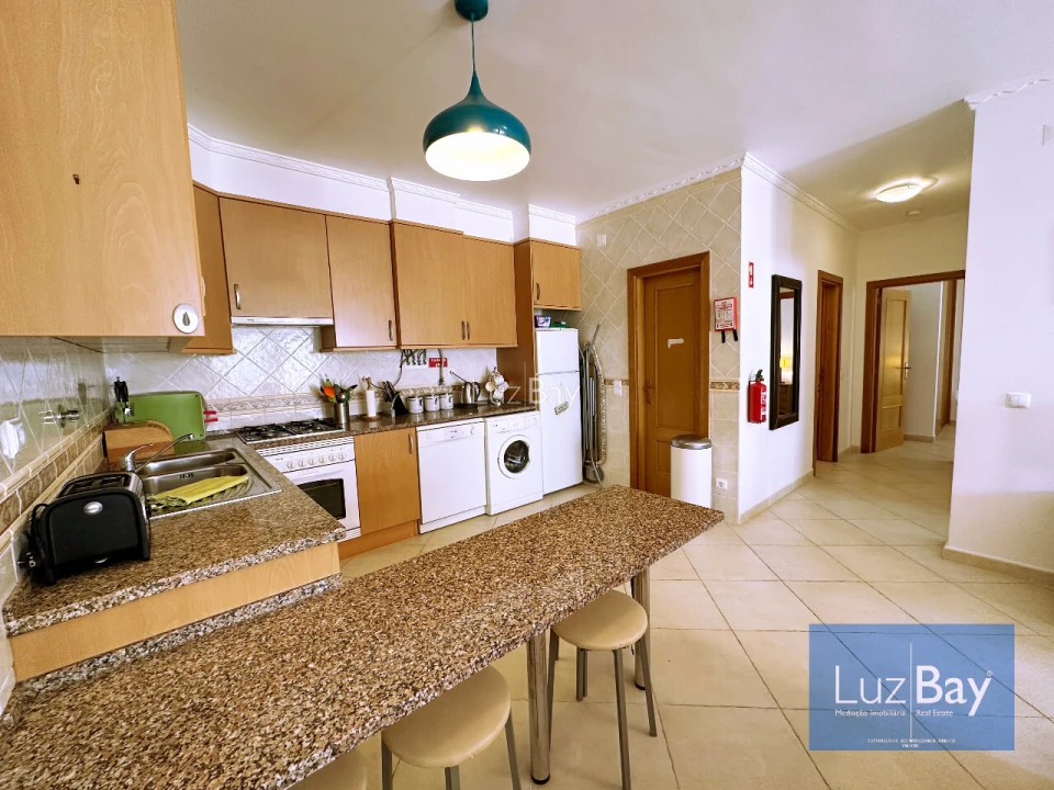 Apartamento T2 para Venda em Budens Foto 3