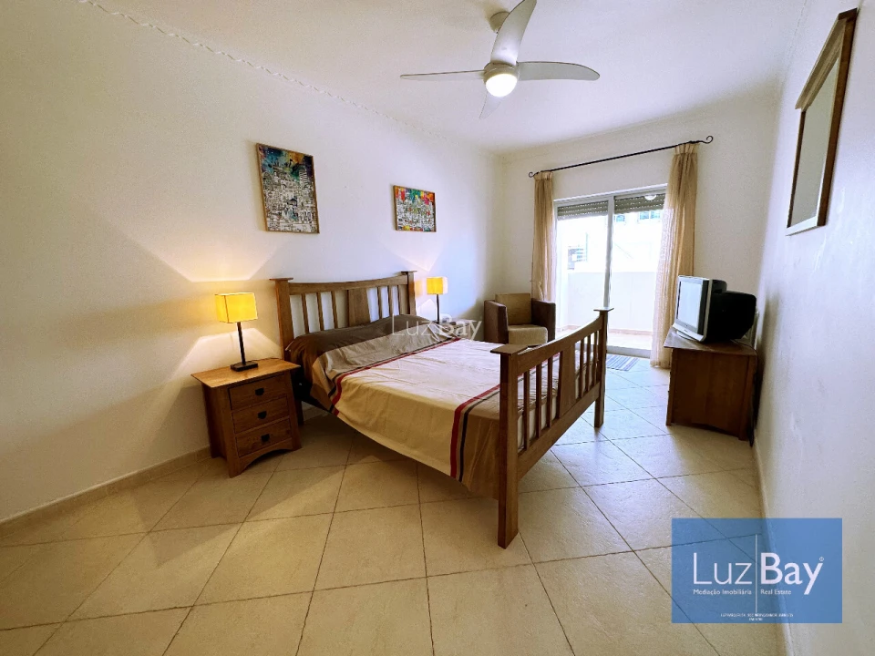 Apartamento T2 para Venda em Budens Foto 9