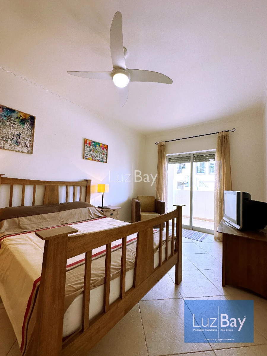 Apartamento T2 para Venda em Budens Foto 14