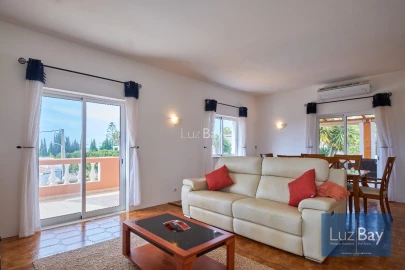 Moradia T4 para Venda em Luz
