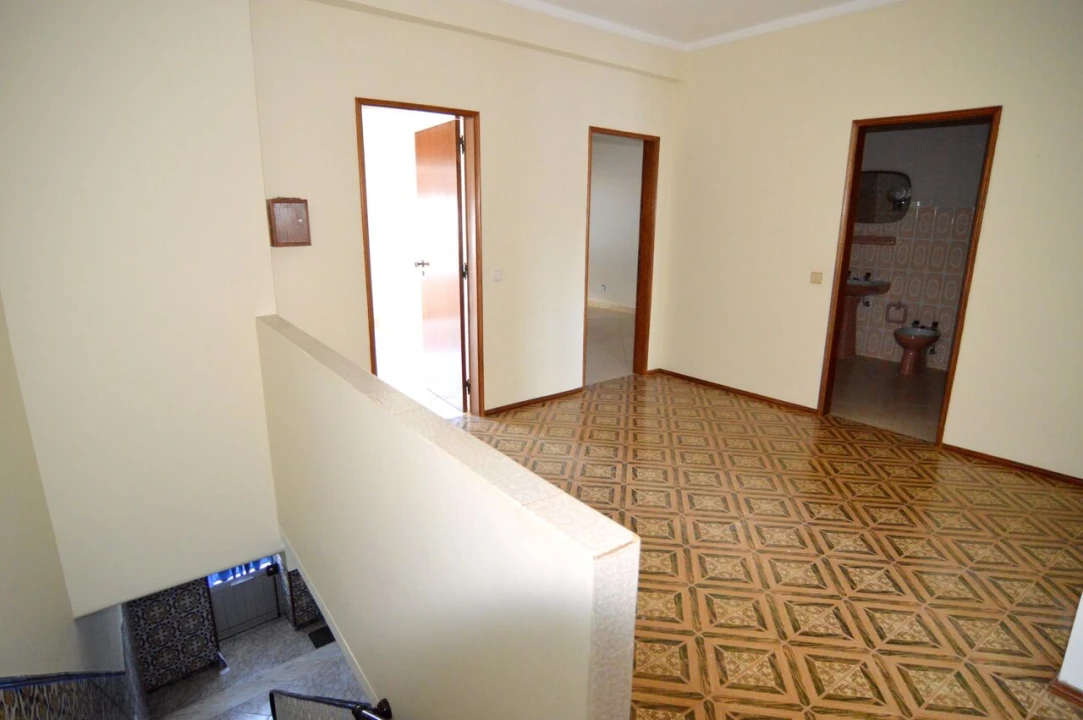 Moradia T3 para Venda em Olhão Foto 12