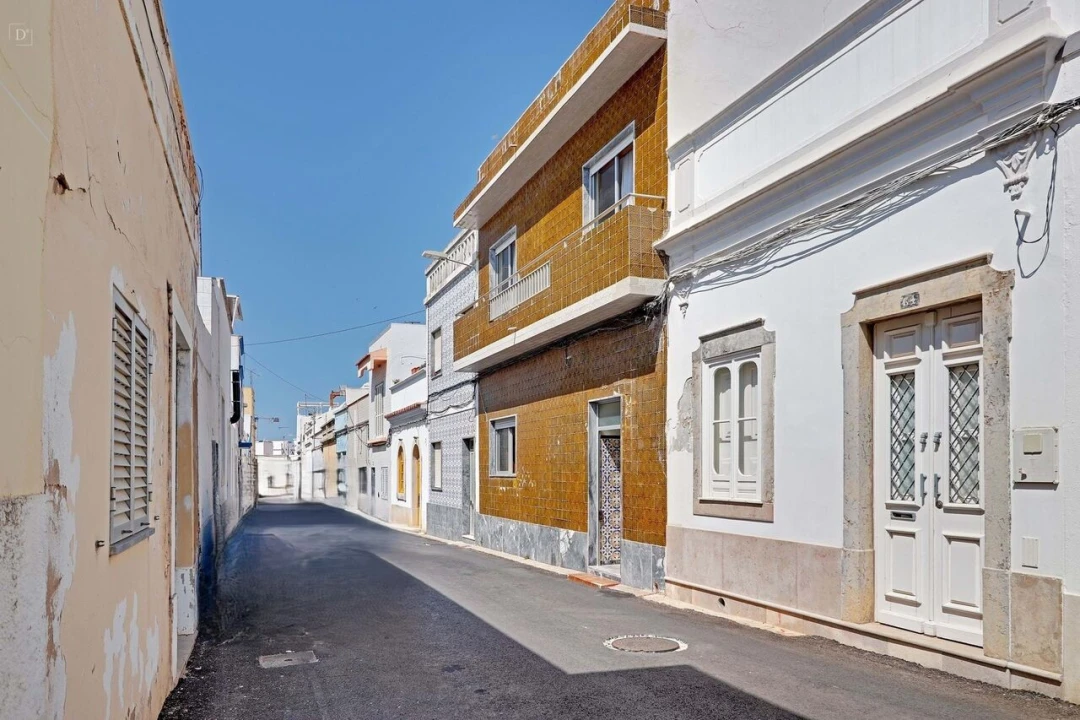 Moradia T3 para Venda em Olhão Foto 1